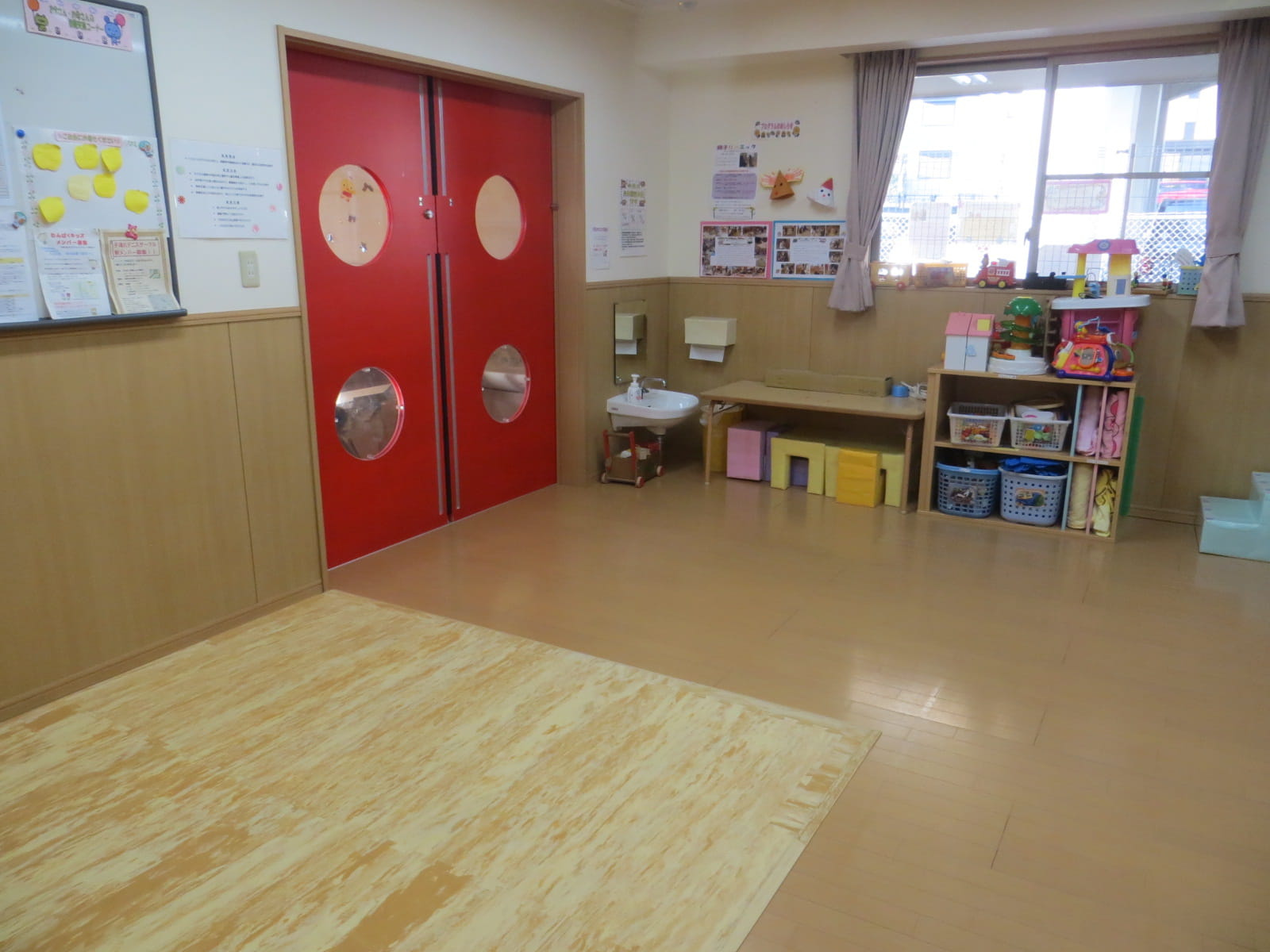 子育て支援室